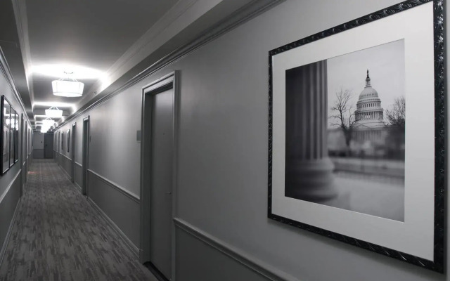 State Plaza Hotel