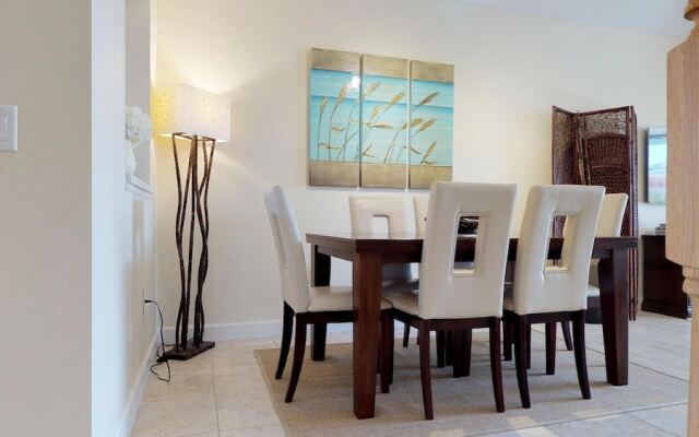 225 Bradenton Beach Club