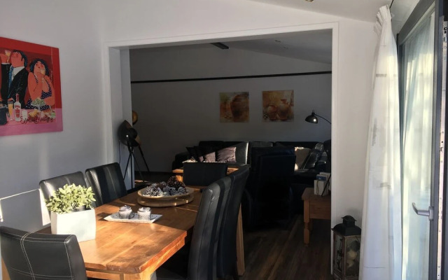 Delightful Holiday Home With Terrace, Garden, Barbecue