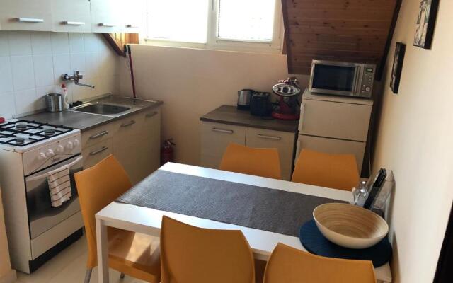 Bier-Lak Apartman House 71
