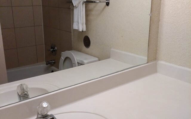 Rodeway Inn