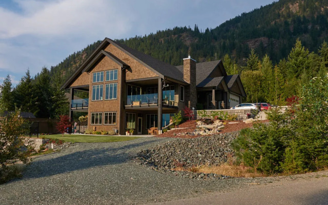 Shuswap Bed & Breakfast