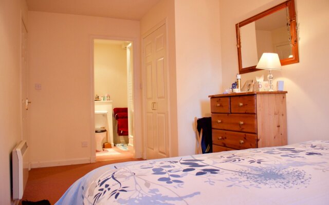 2 Bedroom Apartment In Stockbridge