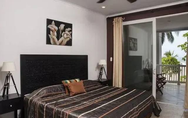 The Palms by Lost Beach Vacations