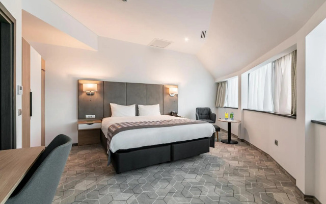 Отель Holiday Inn Bucharest - Times