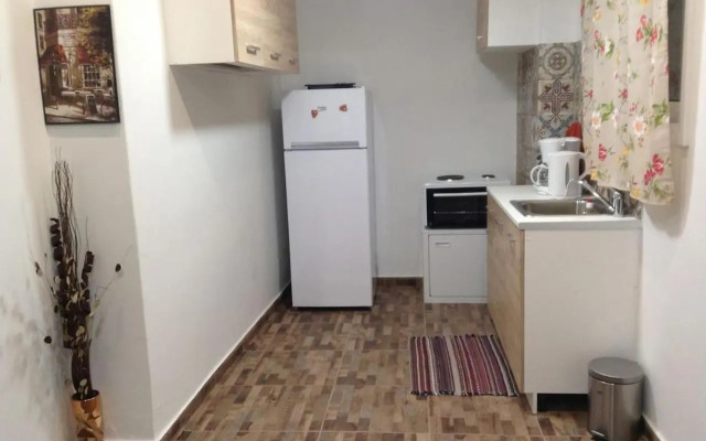 Athena's Home, Sunny Balkony 100m from metro!