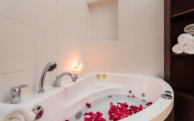 WS Old Town Apartments