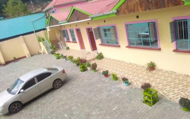 Mongare Lodge and restaurant