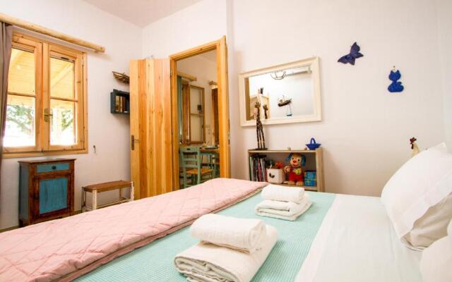 Mera Beachfront House at Falassarna Beach