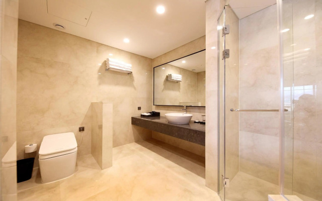 Midas Hotel & Resort