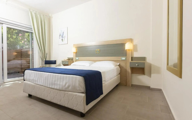Summit Hotel