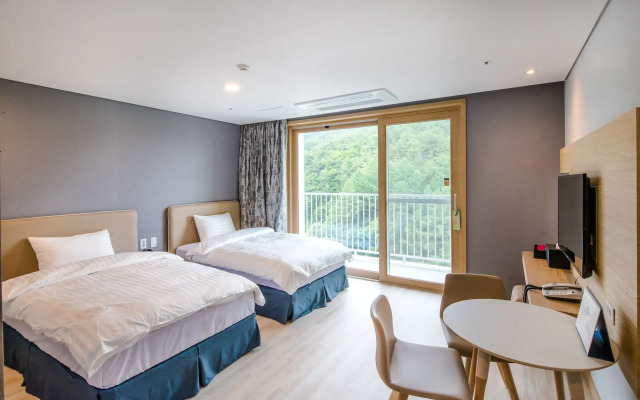 Sono Belle Cheongsong