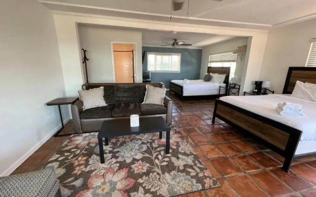 The Sand Castle Inn And Suites