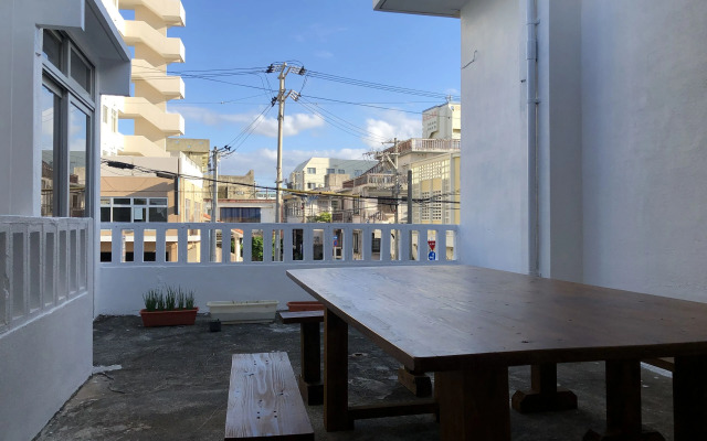 Miyakojima Guest House Cocoikoi - Hostel