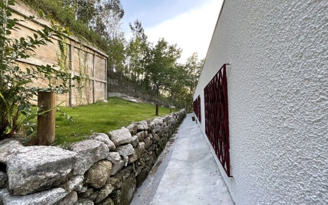 Villa Bouro - Stunning 4-bed Villa Near Geres