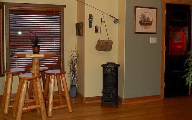 Fernie Tightlines Lodge