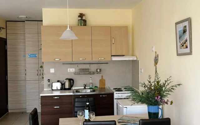 Cozy Studio at Camping Gradina