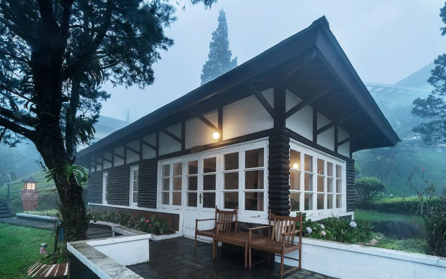 Puncak Pass Resort