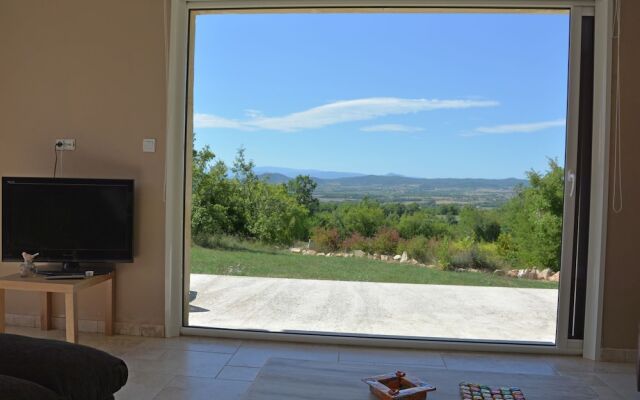 Cozy Villa in Saint-privat-de-champclos With Private Pool
