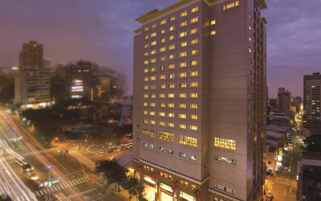 Lees Hotel
