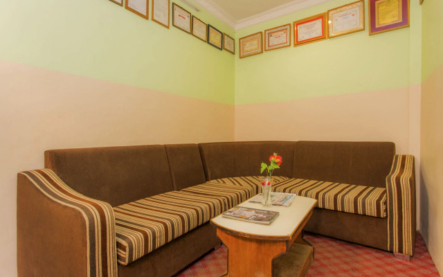 OYO 233 Waling Fulbari Guest House
