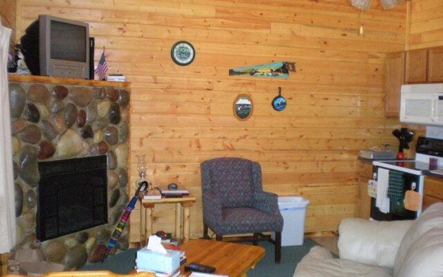 Horseshoe Bay Lodge