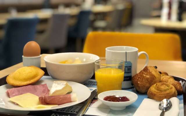 Kyriad Limoges Centre - Gare - Atrium