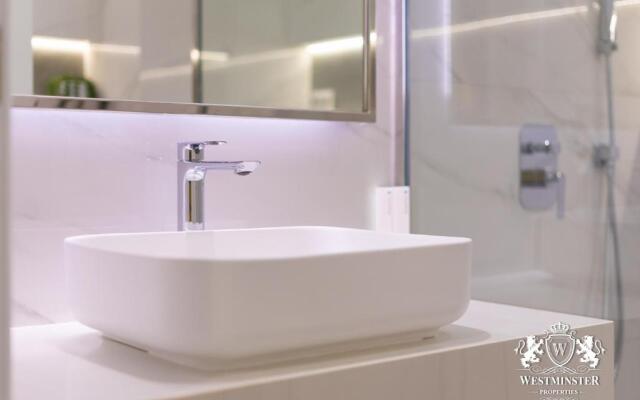 Westminster Burj Al Nujoom