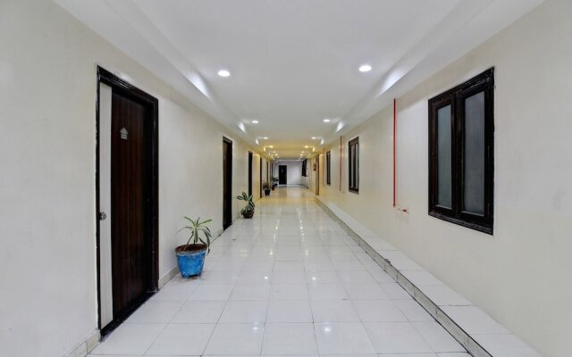 OYO 43619 Sahasra Residency
