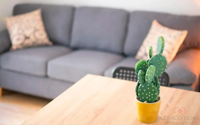 Th08 Apartamento Moderno con Patio Privado