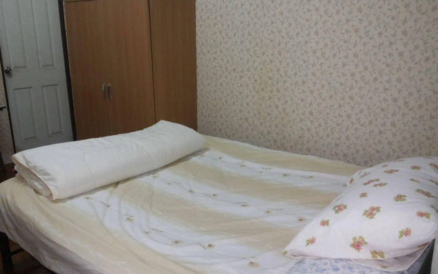 OYO 471 Sunshine Apartment