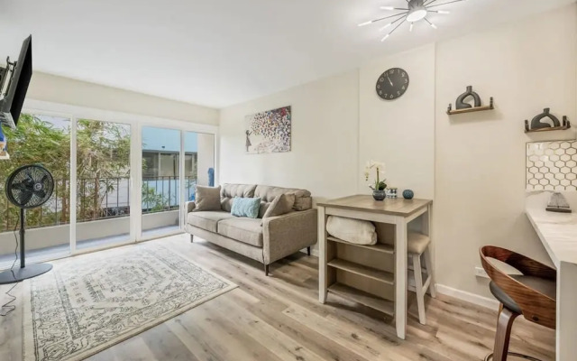 Two-bedroom Apartment With a Sunny Patio