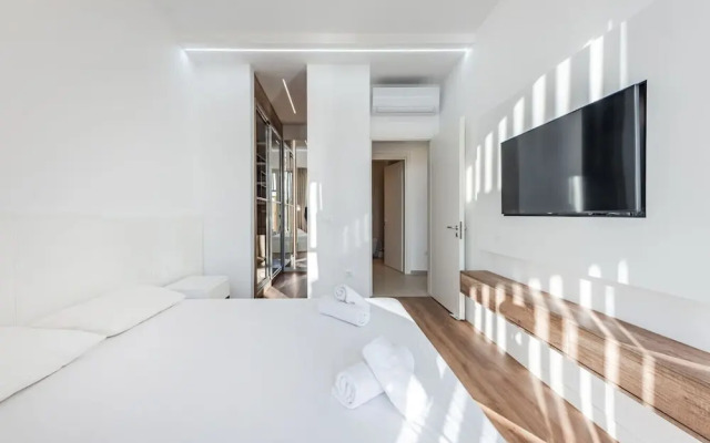 Seaside Retreat Green Coast