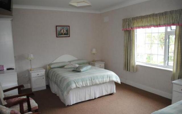 Oldcourt House Bed and Breakfast