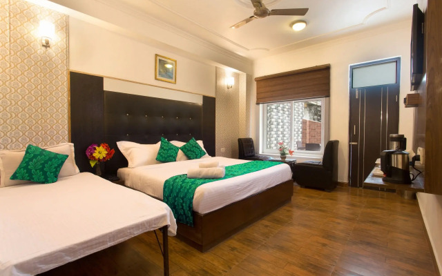 OYO Rooms Bhagsu Waterfall