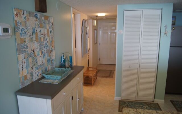 Windemere 605 by RedAwning