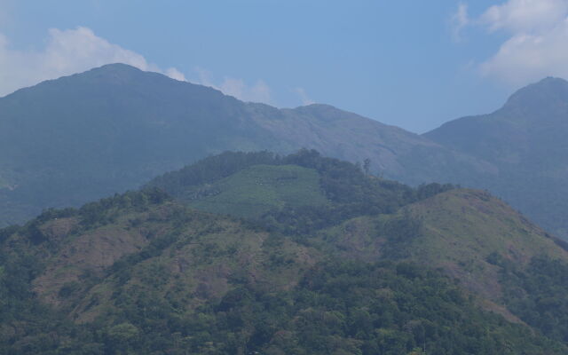 The Munnar Queen