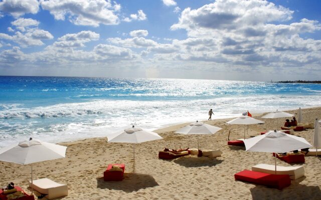 Cyan Cancun Resort Spa