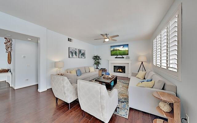 2399chat 4 Bedroom Home