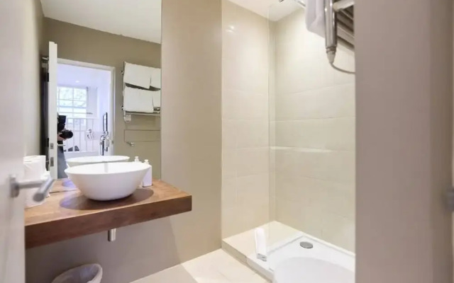 The Chelsea Classic - Splendid 3bdr House With Terrace
