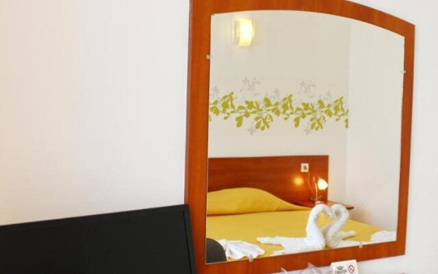 Hotel Onyx