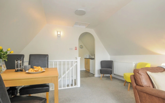 Valley Lodge 9