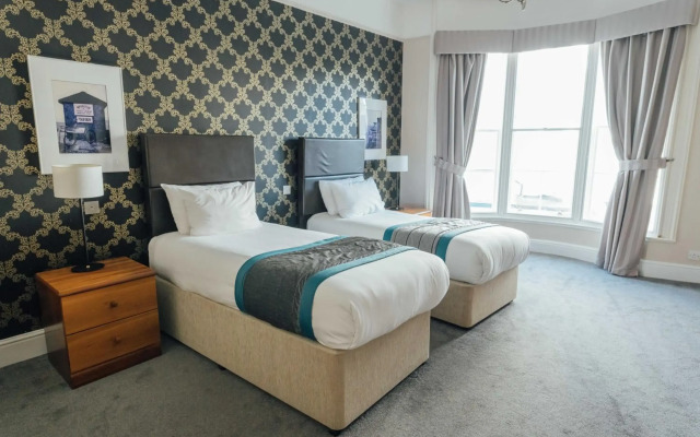 Queens Hotel