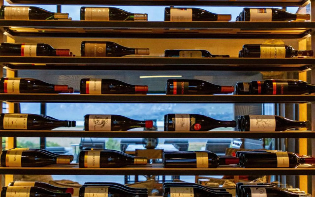 Perivoli Lagoon House