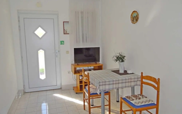 Tomislav - 120 m From Beach - A1