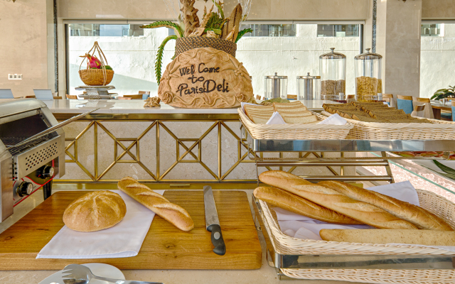 Paris Deli Danang Beach Hotel