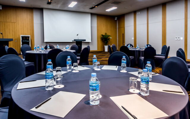 Jeju Central City Hotel