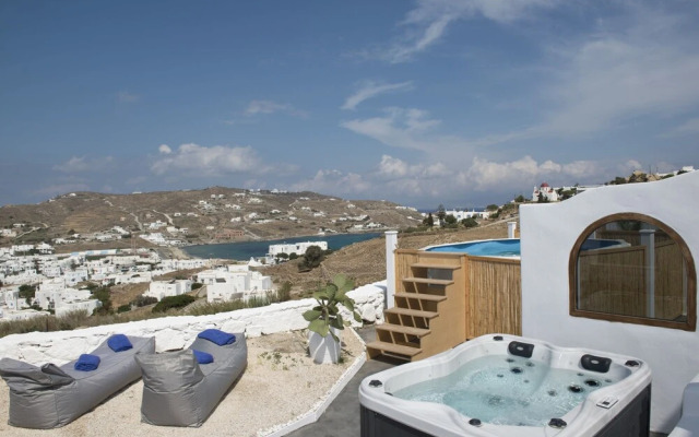 Anixi Lounge Suites - Adults Only