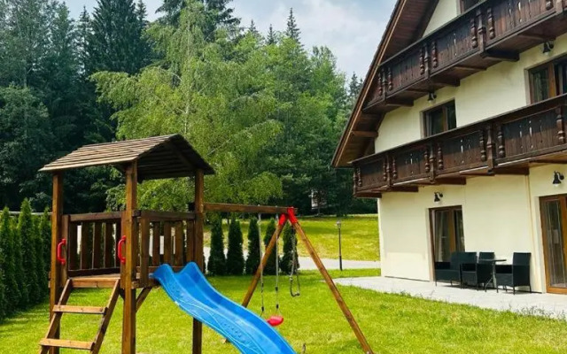 Pension/Apartments Kúria na Táloch