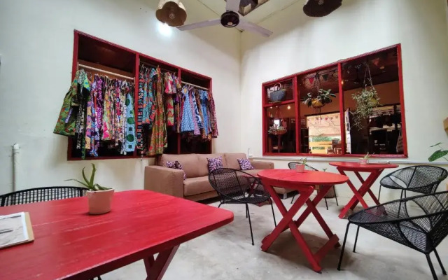 Tumi Hostel